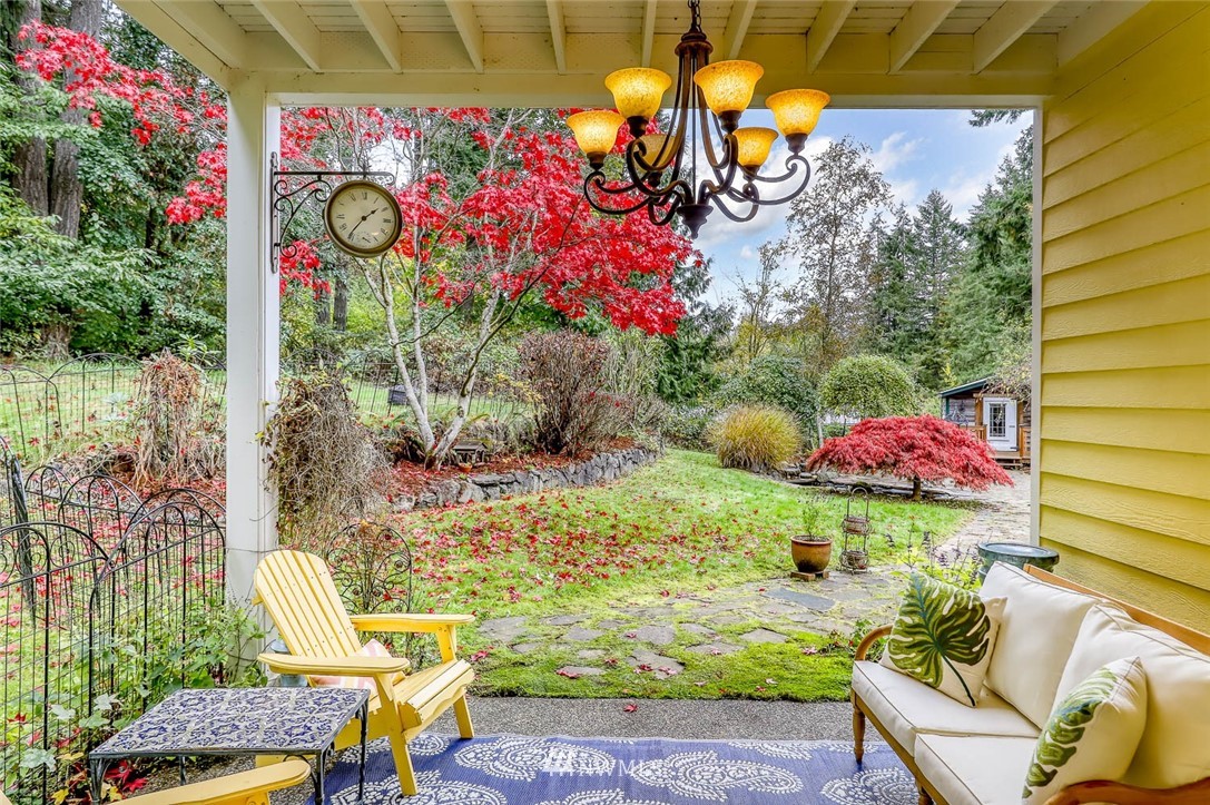 15301 Virginia Point Road Northeast Poulsbo, WA 98370 - Photo 12 of 40 Gallery Image 12