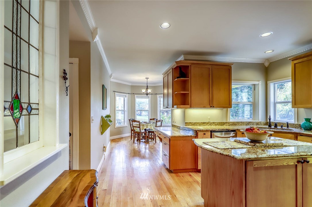 15301 Virginia Point Road Northeast Poulsbo, WA 98370 - Photo 16 of 40 Gallery Image 16