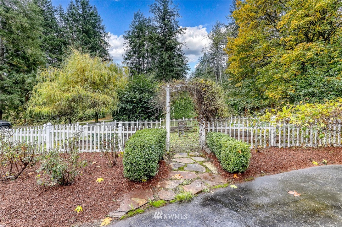 15301 Virginia Point Road Northeast Poulsbo, WA 98370 - Photo 34 of 40 Gallery Image 34