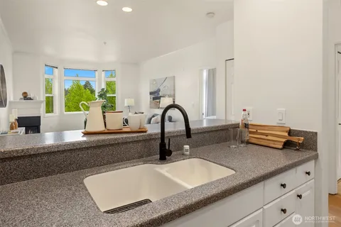 $433,950 | 122 State Street, Unit 207E, Kirkland, WA 98033