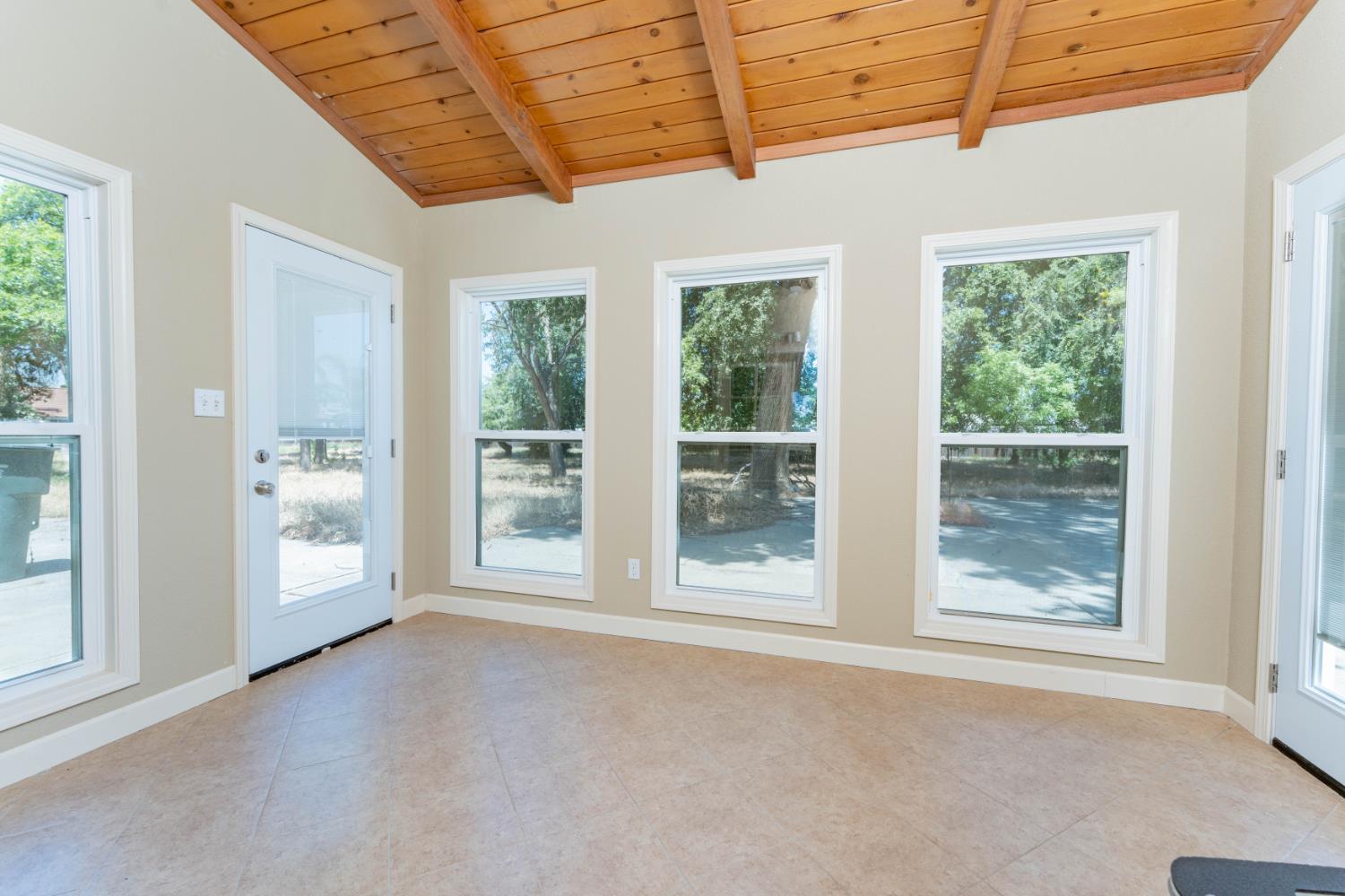 1150 East Hanford Armona Road Lemoore, CA 93245 - Photo 20 of 43