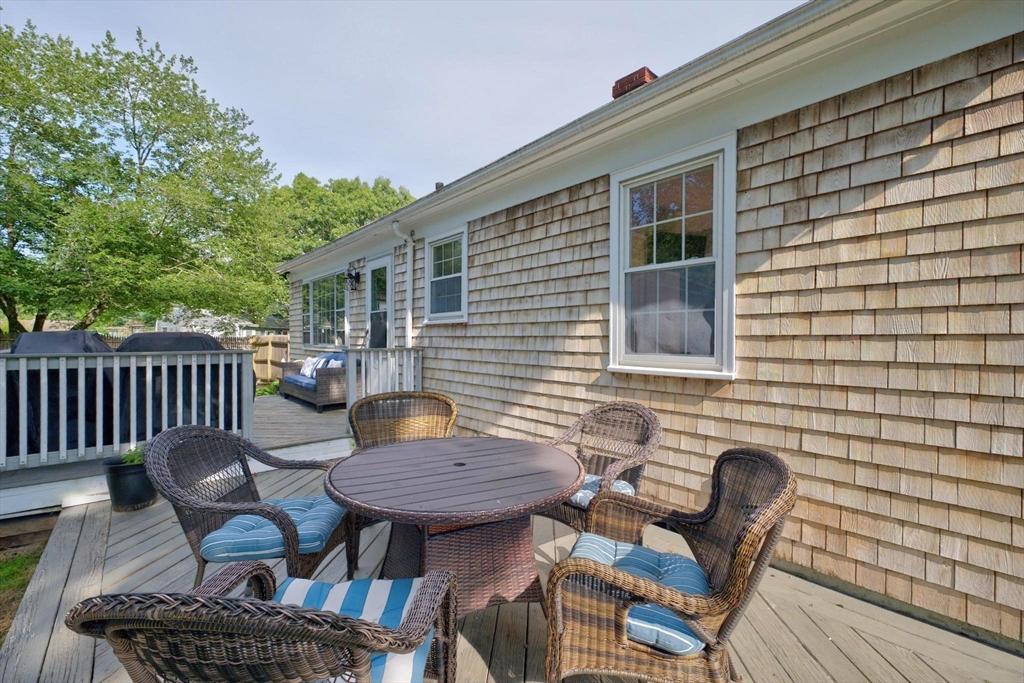 403 Valley Road New Bedford, MA 02745 - Photo 34 of 41