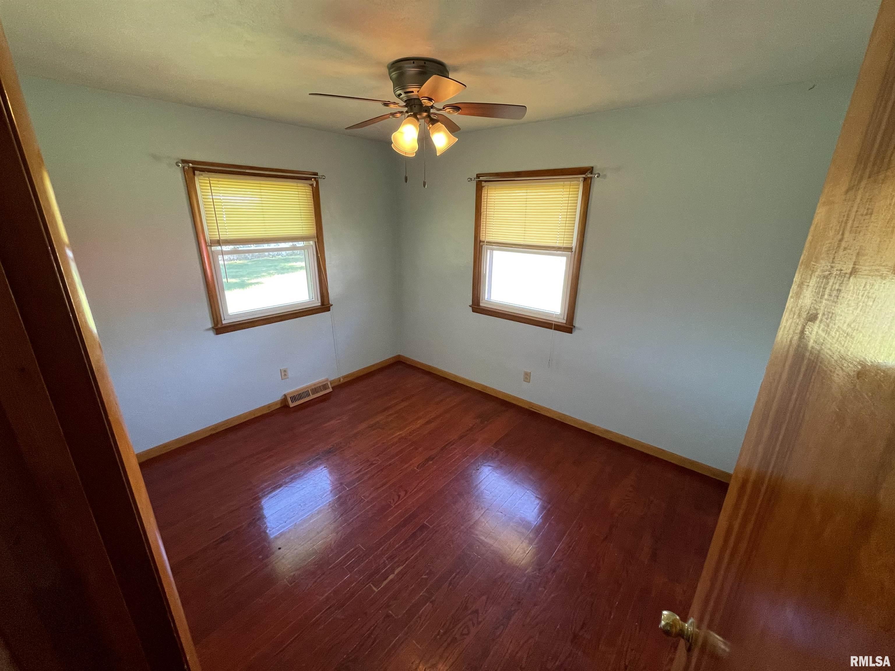2007 North 16th Street Springfield, IL 62702 - Photo 8 of 13