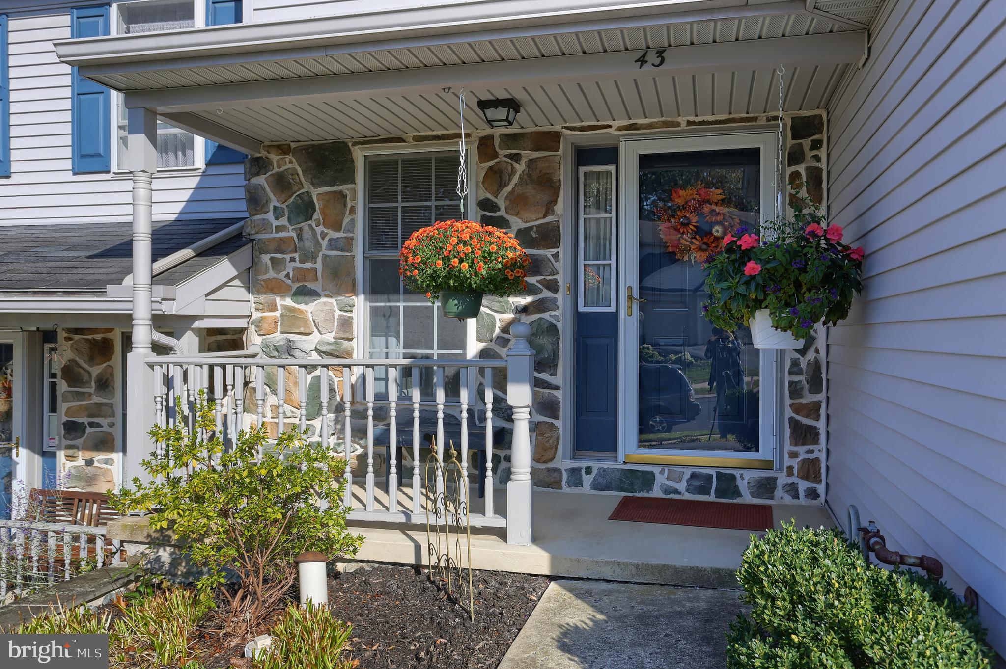 43 Heron Road Lititz, PA 17543 - Photo 4 of 32 Front Porch