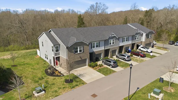 $297,900 | 1013 Mckee Court, Columbia, TN 38401