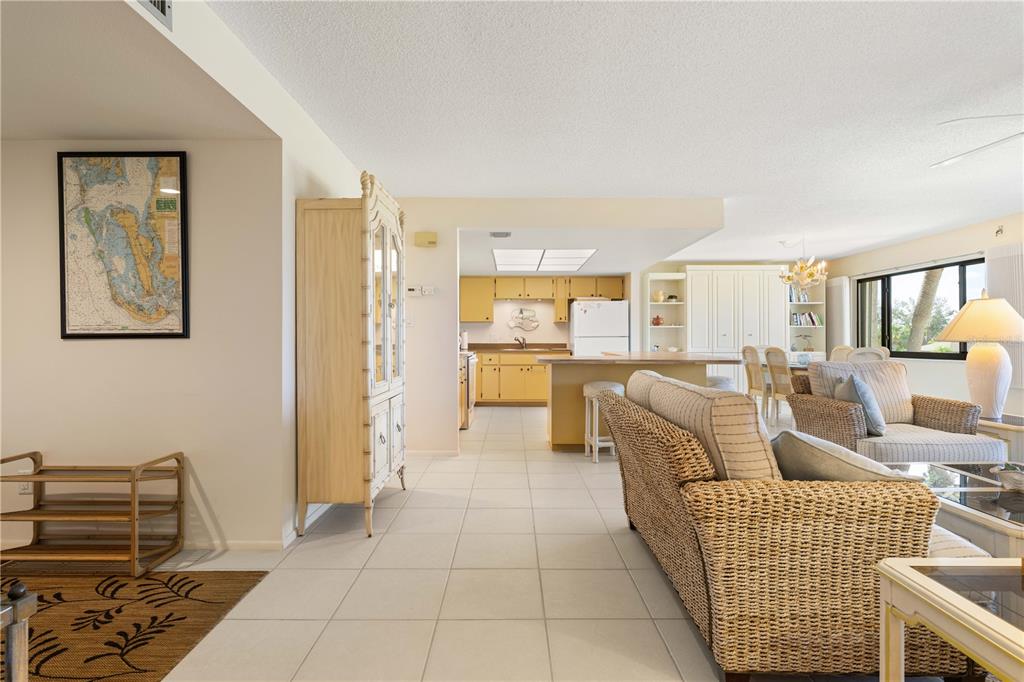 2 Pirates Lane, Unit 23B Punta Gorda, FL 33955 - Photo 24 of 70 a living room with furniture and a table