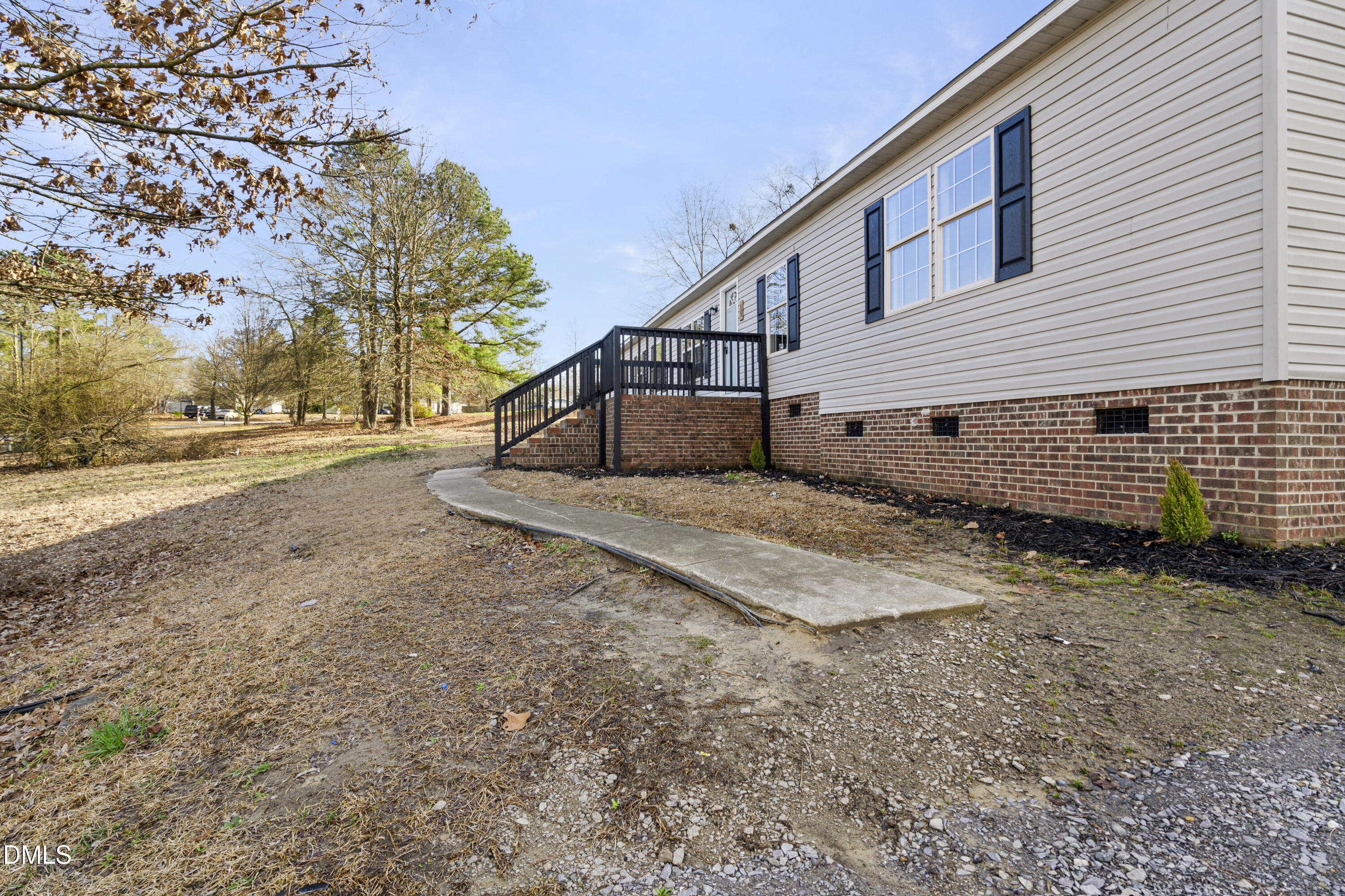 15 Elijah Court Cameron, NC 28326 - Photo 5 of 56 DSC00368