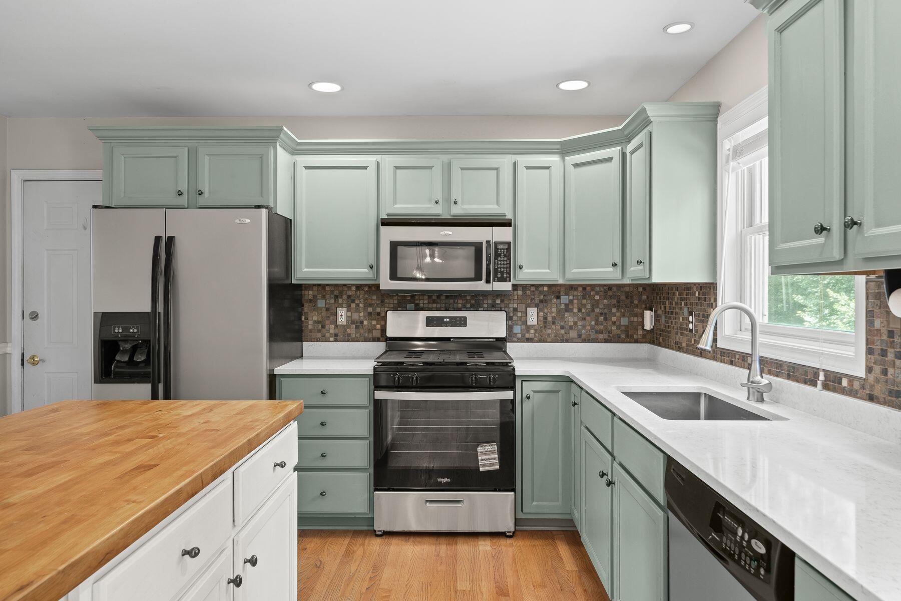 406 Lakewood Drive Williams Bay, WI 53191 - Photo 15 of 52 406 Lakewood Drive