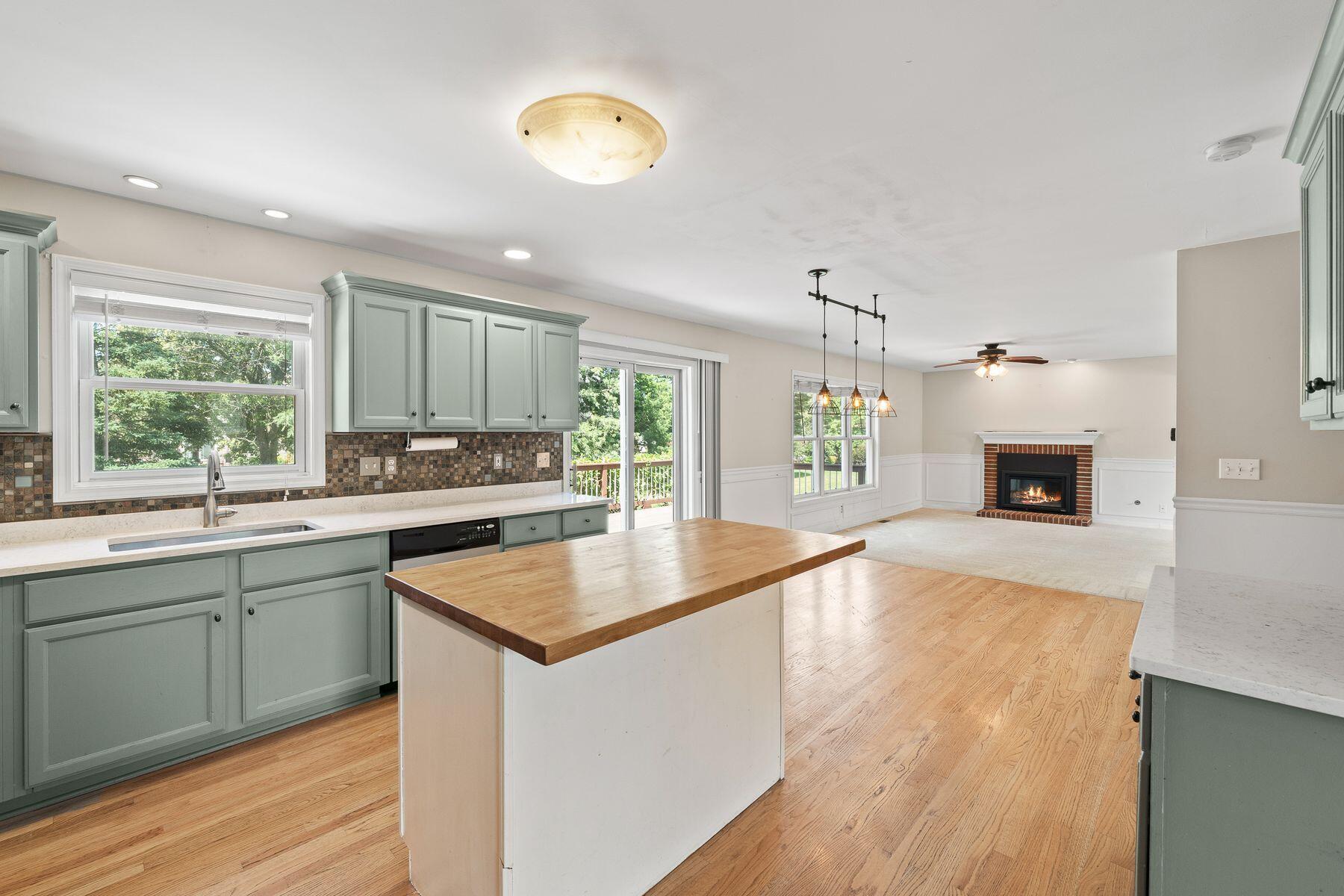 406 Lakewood Drive Williams Bay, WI 53191 - Photo 18 of 52 406 Lakewood Drive