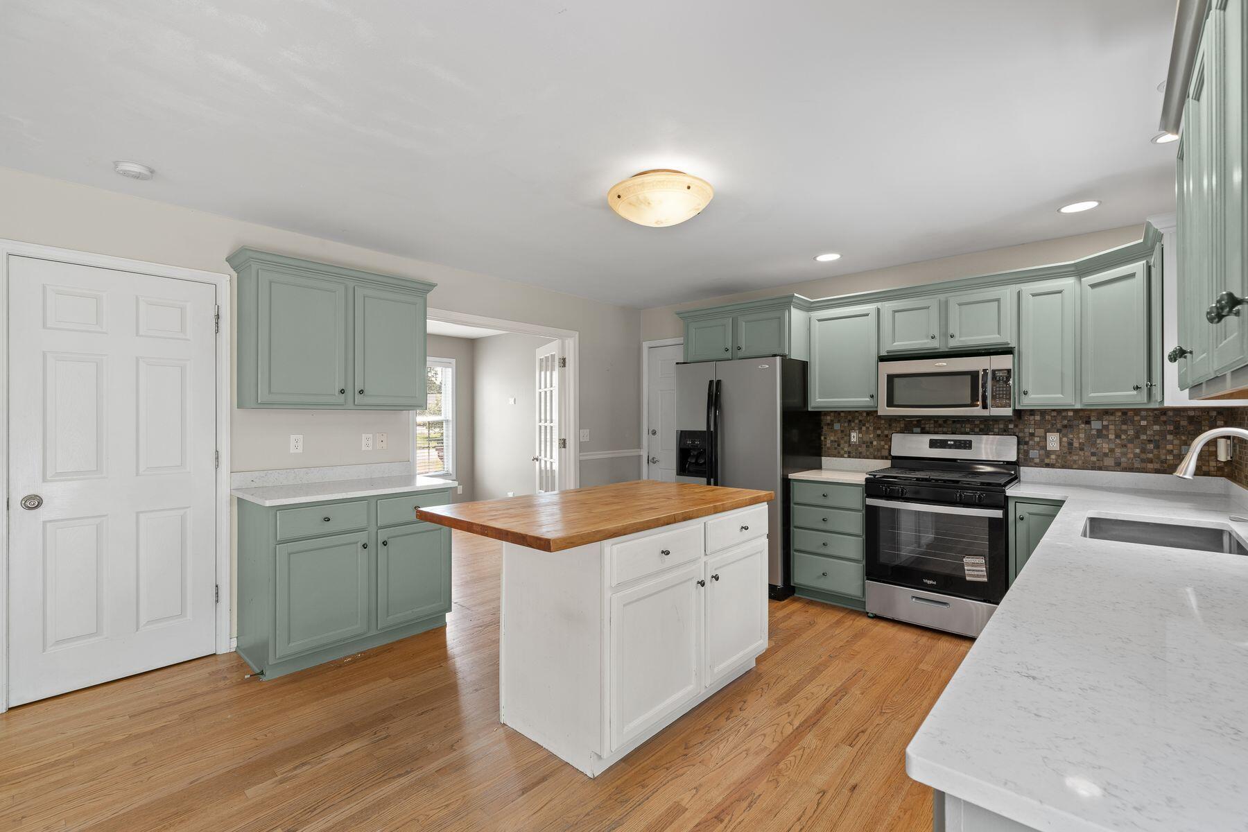 406 Lakewood Drive Williams Bay, WI 53191 - Photo 19 of 52 406 Lakewood Drive