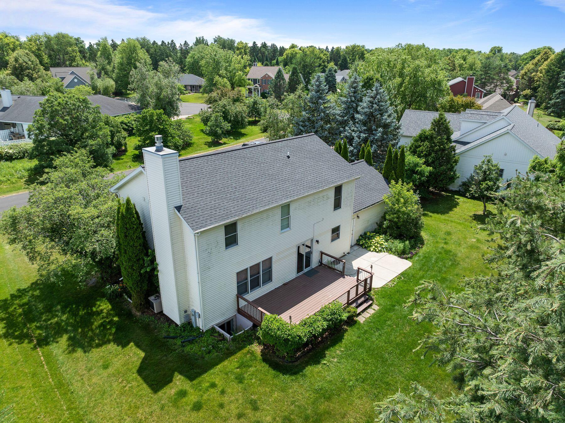 406 Lakewood Drive Williams Bay, WI 53191 - Photo 2 of 52 406 Lakewood Drive