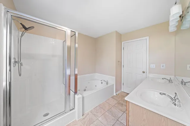 $3,400 | 406 Lakewood Drive, Williams Bay, WI 53191