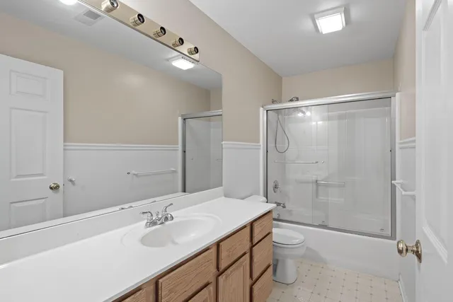 $3,400 | 406 Lakewood Drive, Williams Bay, WI 53191