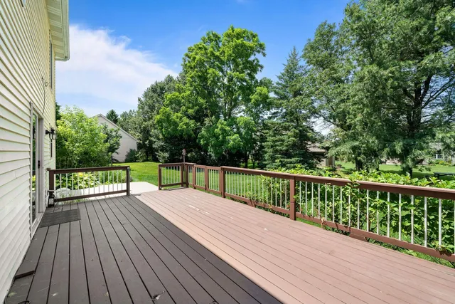 $3,400 | 406 Lakewood Drive, Williams Bay, WI 53191