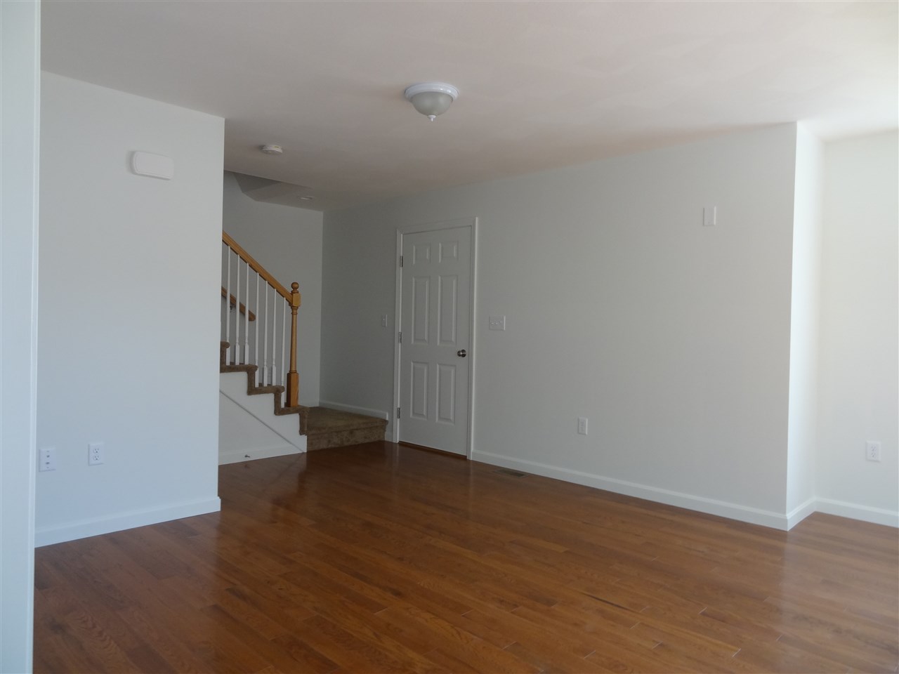 97 Falcon Ridge Road, Unit LOT#7 Milford, NH 03055 - Photo 5 of 20