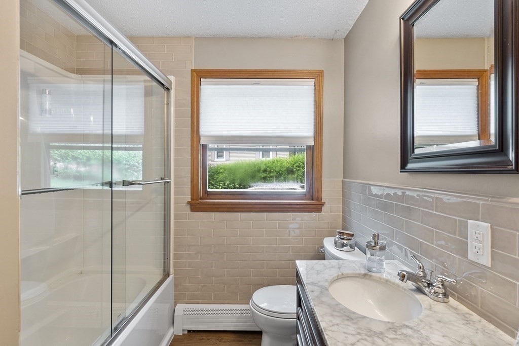 64 Warwick Road Gardner, MA 01440 - Photo 19 of 25 Gallery Image 19