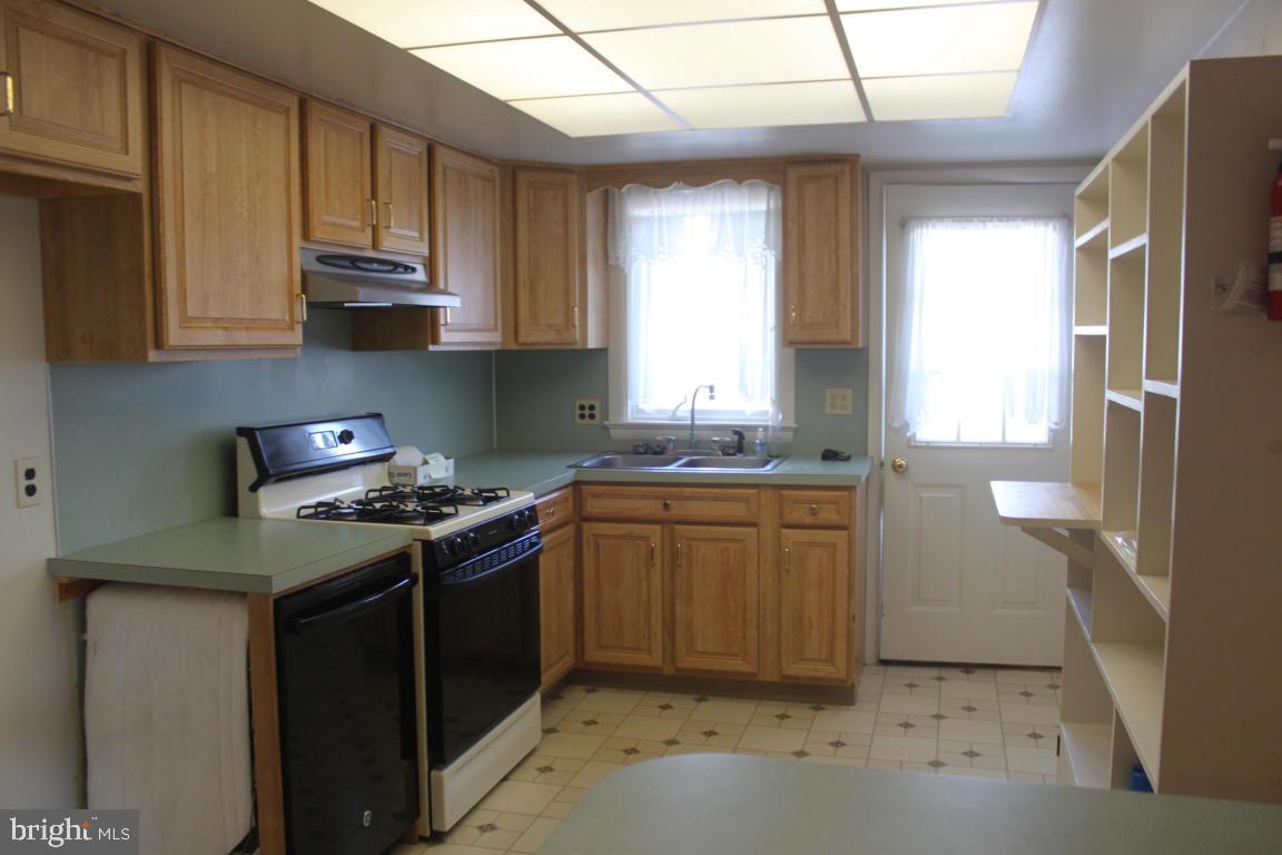 410 West Marion Street Lititz, PA 17543 - Photo 16 of 29