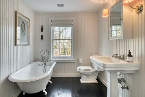 Undisclosed Address, Sag Harbor, NY 11963