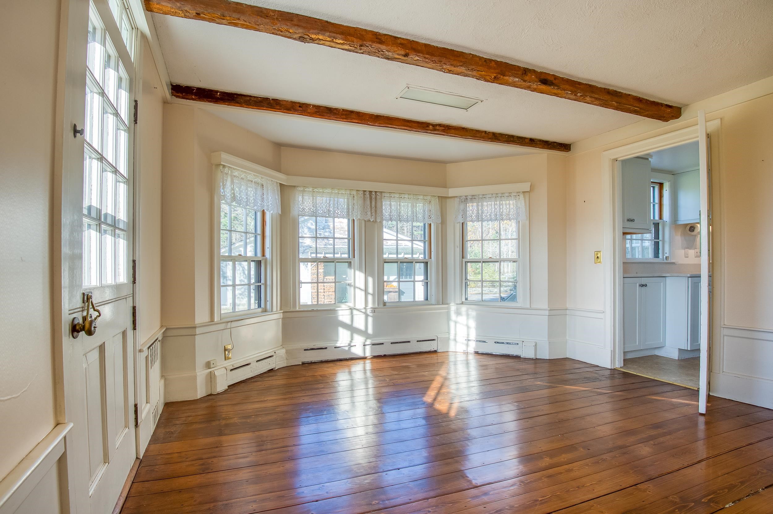 252 Mountain View Road Whitefield, NH 03598 - Photo 9 of 40 Gallery Image 9