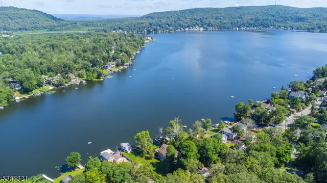 $499,000 | 30-31 East Shore Culver Road, Branchville, NJ 07826