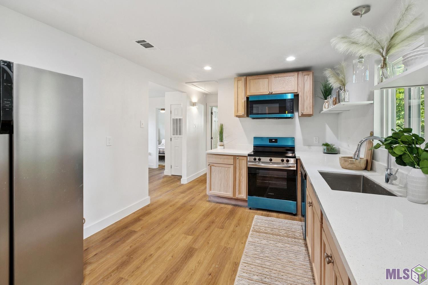 955 St John Lane Baton Rouge, LA 70807 - Photo 6 of 14