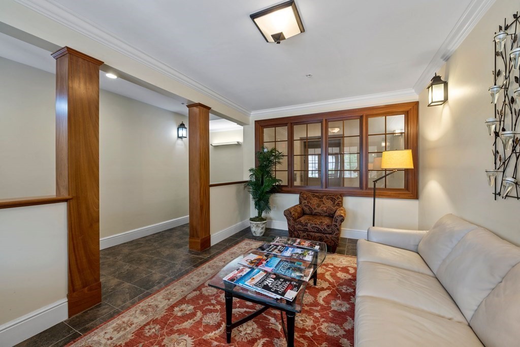 33 Intrepid Circle, Unit 403 Marblehead, MA 01945 - Photo 3 of 28 Gallery Image 3