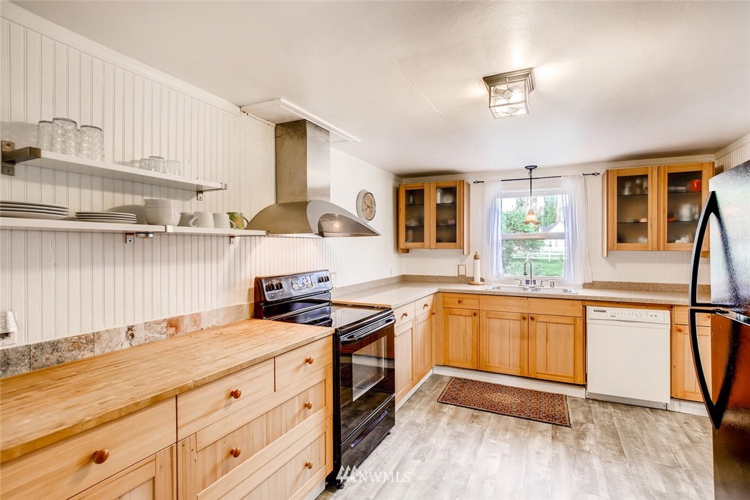 20508 Ben Howard Road Monroe, WA 98272 - Photo 8 of 25 Gallery Image 8