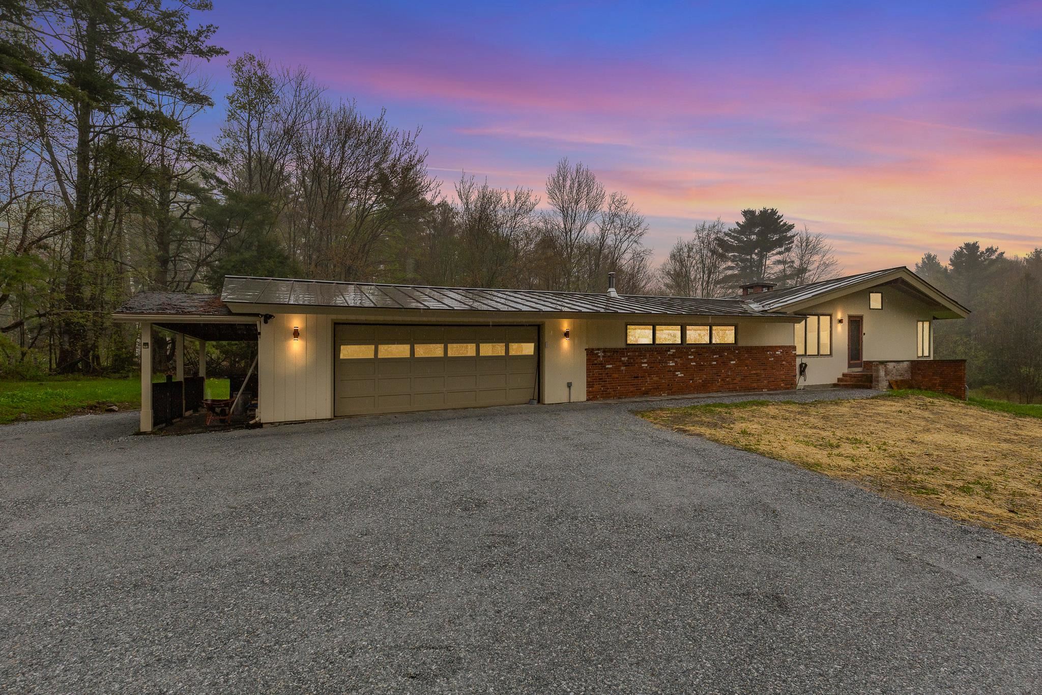 192 Cream Hill Road Mendon, VT 05751 - Photo 1 of 55