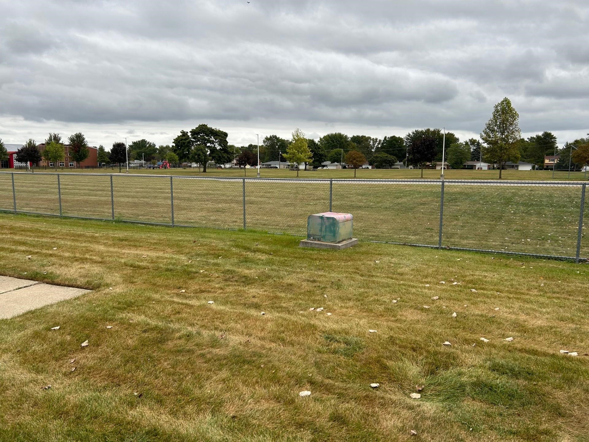 24028 Greenhill Road Warren, MI 48091 - Photo 17 of 17 50156408-8da42b5d-c4c9-44a8-bf37-1902f10b0c39.JPG