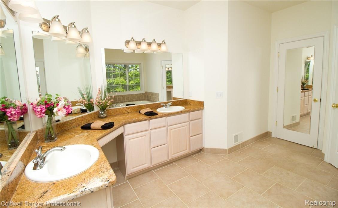 11020 Hensell Road Holly, MI 48442 - Photo 89 of 93 MasterBathroom6.jpg