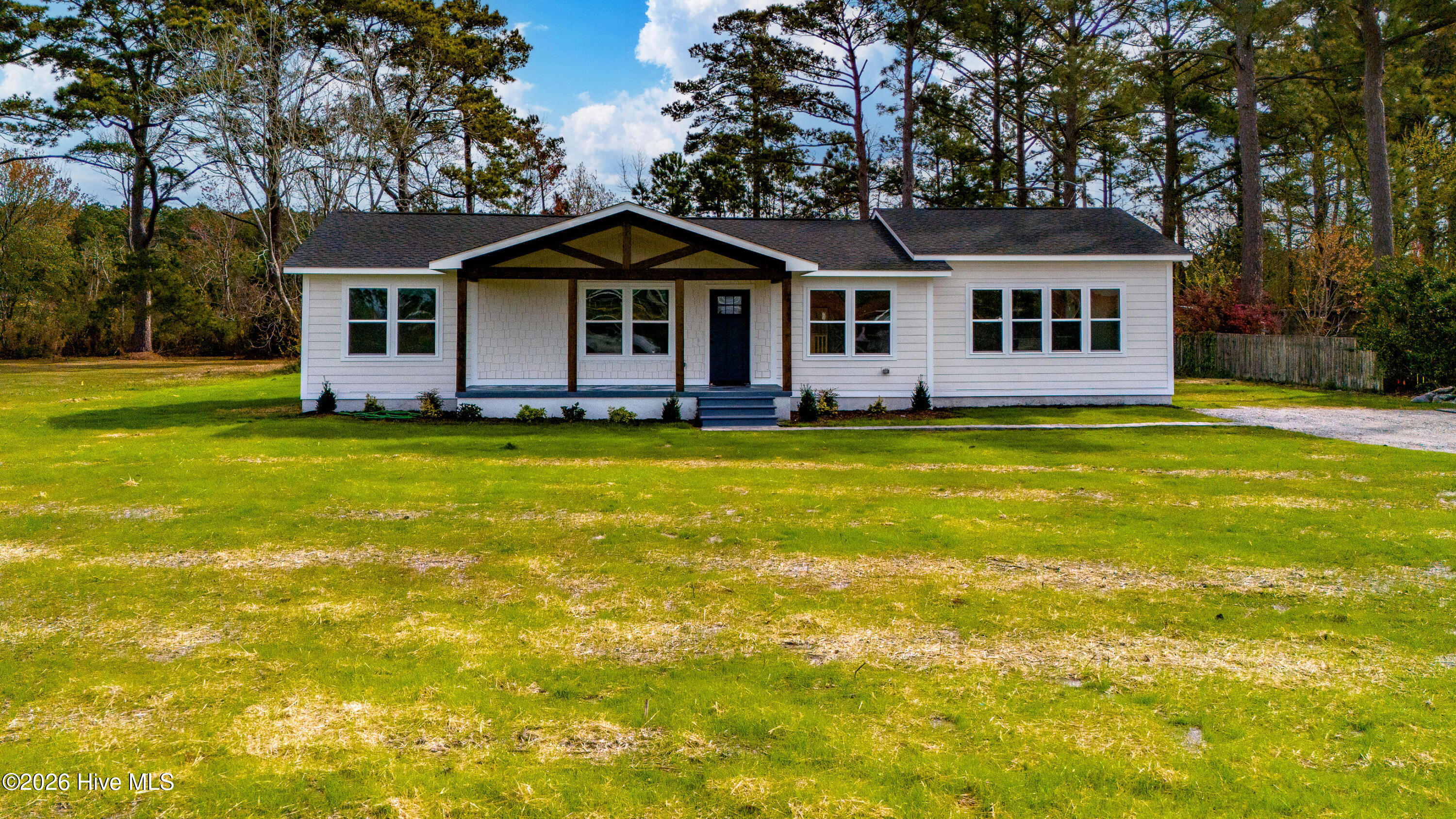 458 Campen Road Beaufort, NC 28516 - Photo 1 of 32 beyc696e71110013f