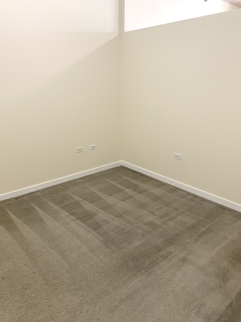 235 West Van Buren Street, Unit 3820 Chicago, IL 60607 - Photo 23 of 38
