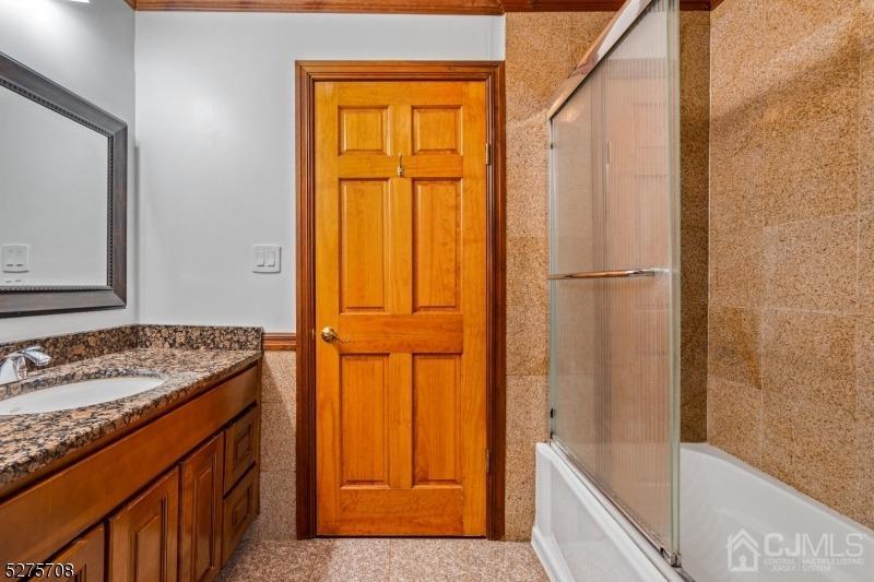 68 Meredith Road Colonia, NJ 07067 - Photo 31 of 46 Gallery Image 31
