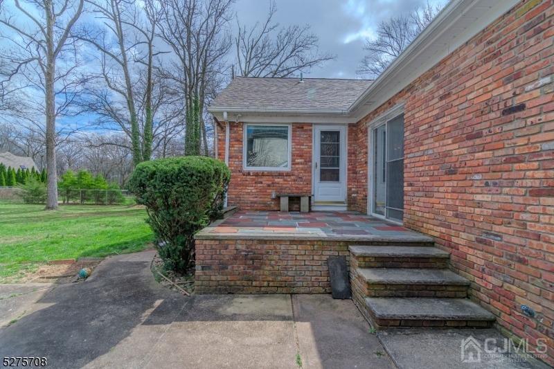68 Meredith Road Colonia, NJ 07067 - Photo 35 of 46 Gallery Image 35