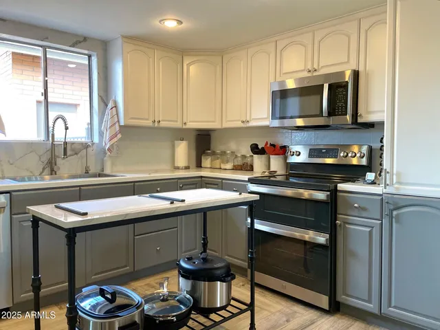 $469,000 | 110 Nighthawk Avenue, Bisbee, AZ 85603