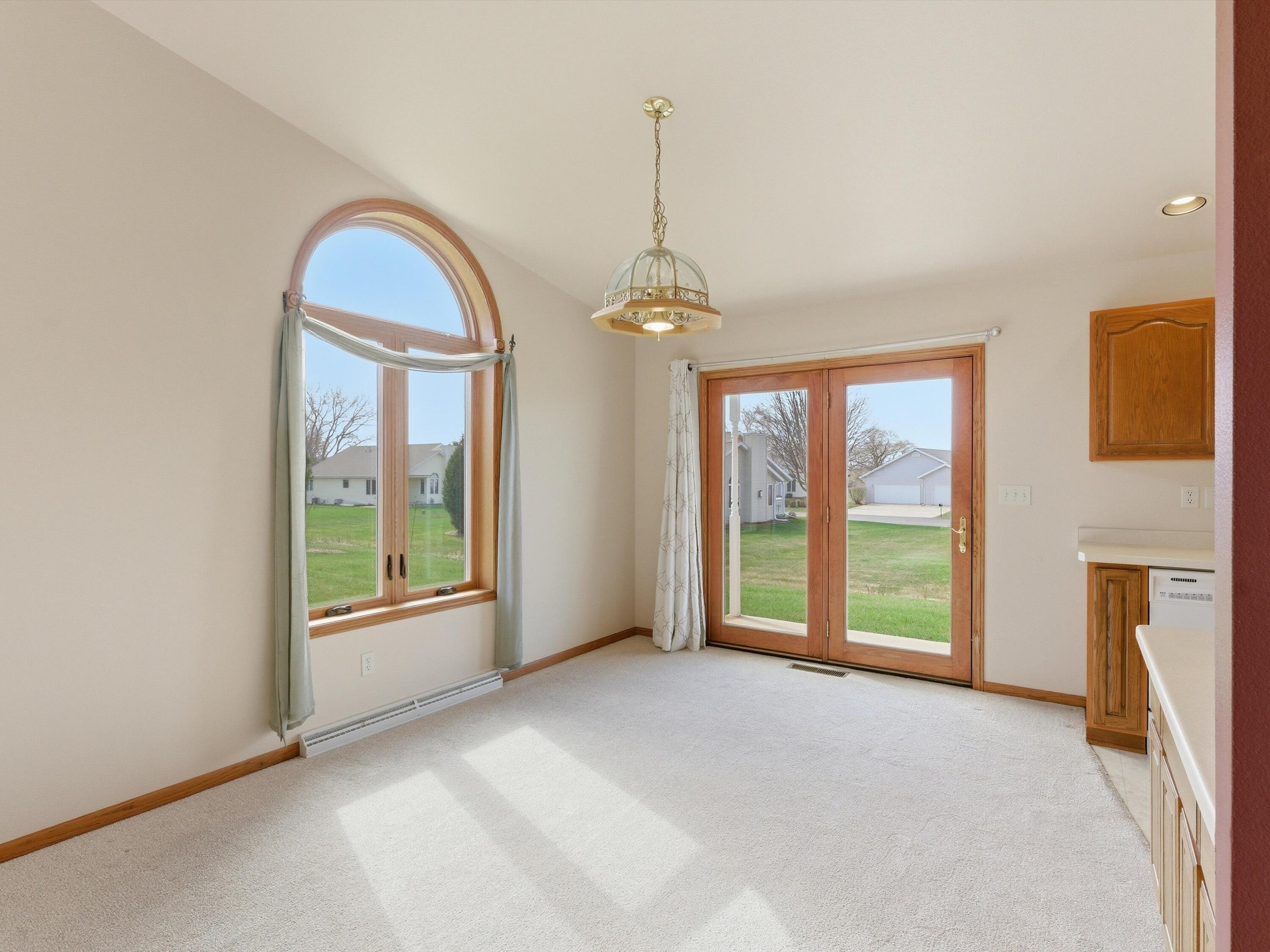 1531 Deer Brook Drive Two Rivers, WI 54241 - Photo 13 of 25 11-011_2997188_00710