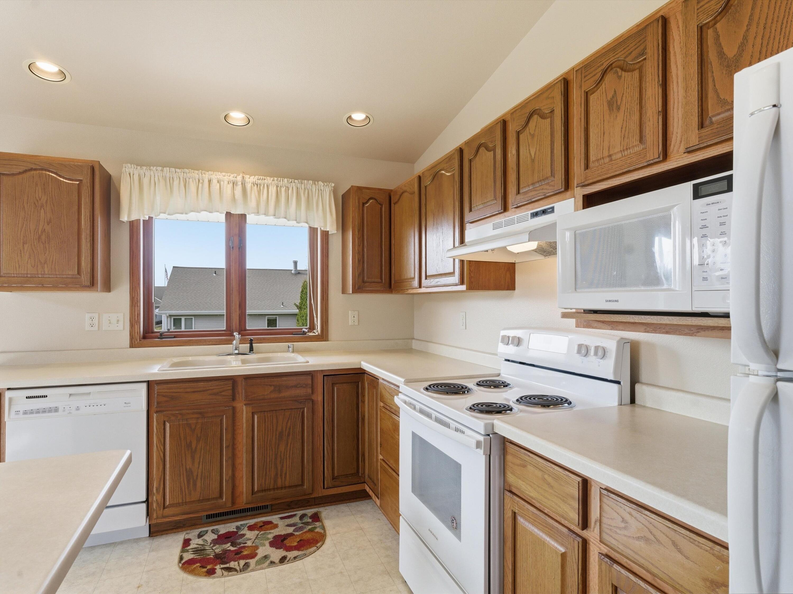 1531 Deer Brook Drive Two Rivers, WI 54241 - Photo 15 of 25 14-014_2997188_00725