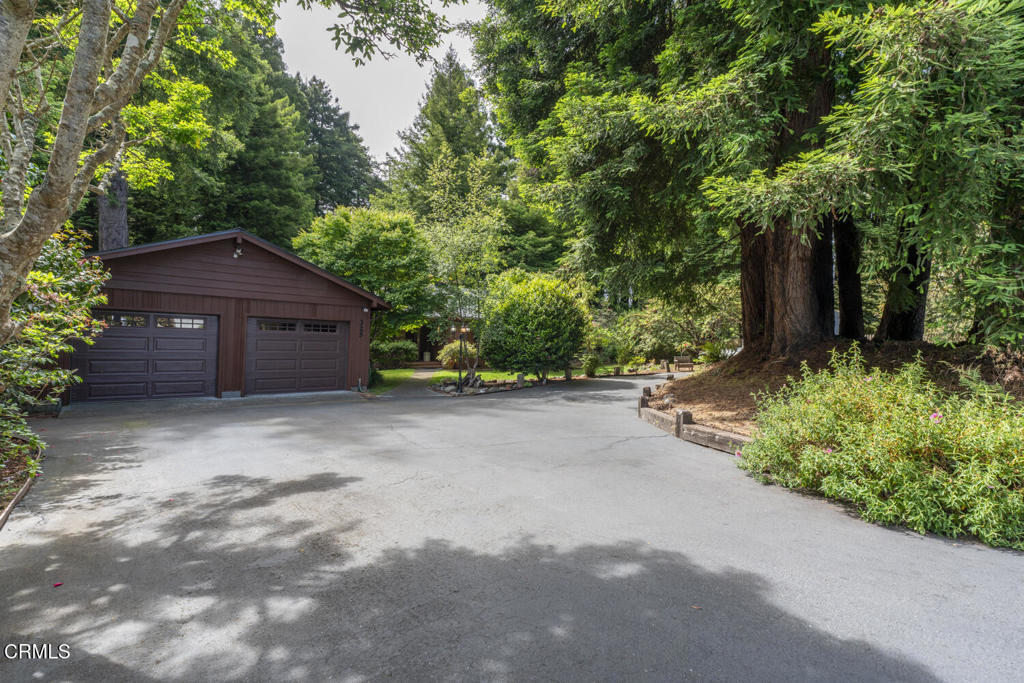 325 Nancy Way Fort Bragg, CA 95437 - Photo 4 of 47 DSC09299