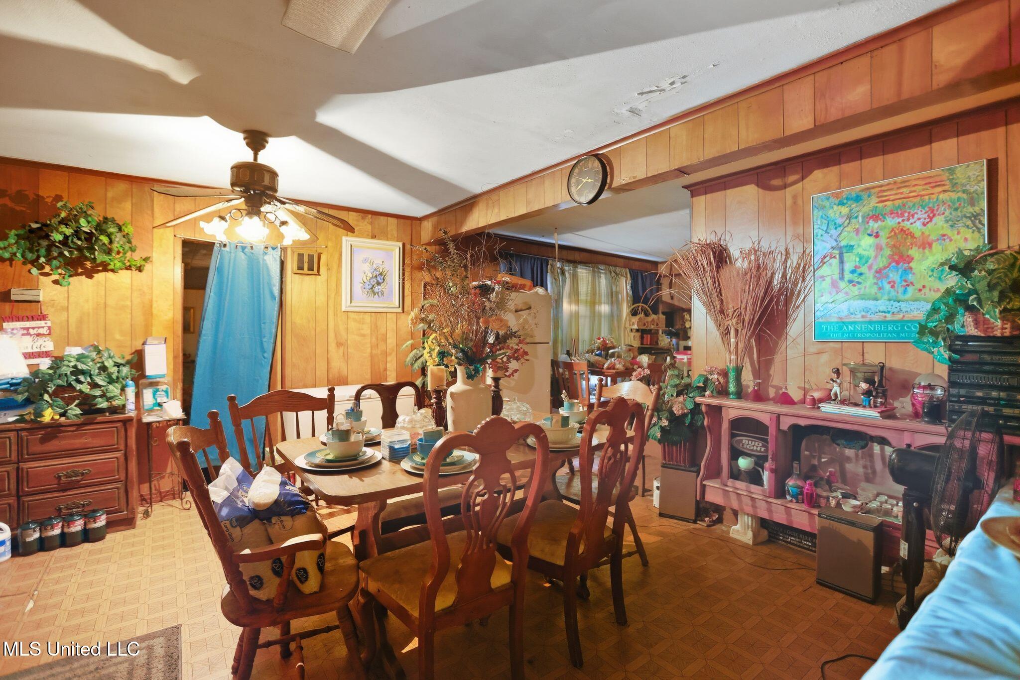 1543 Marion Russell Road Meridian, MS 39301 - Photo 11 of 37 1543 MARION RUSSELL DINING ROOM 2