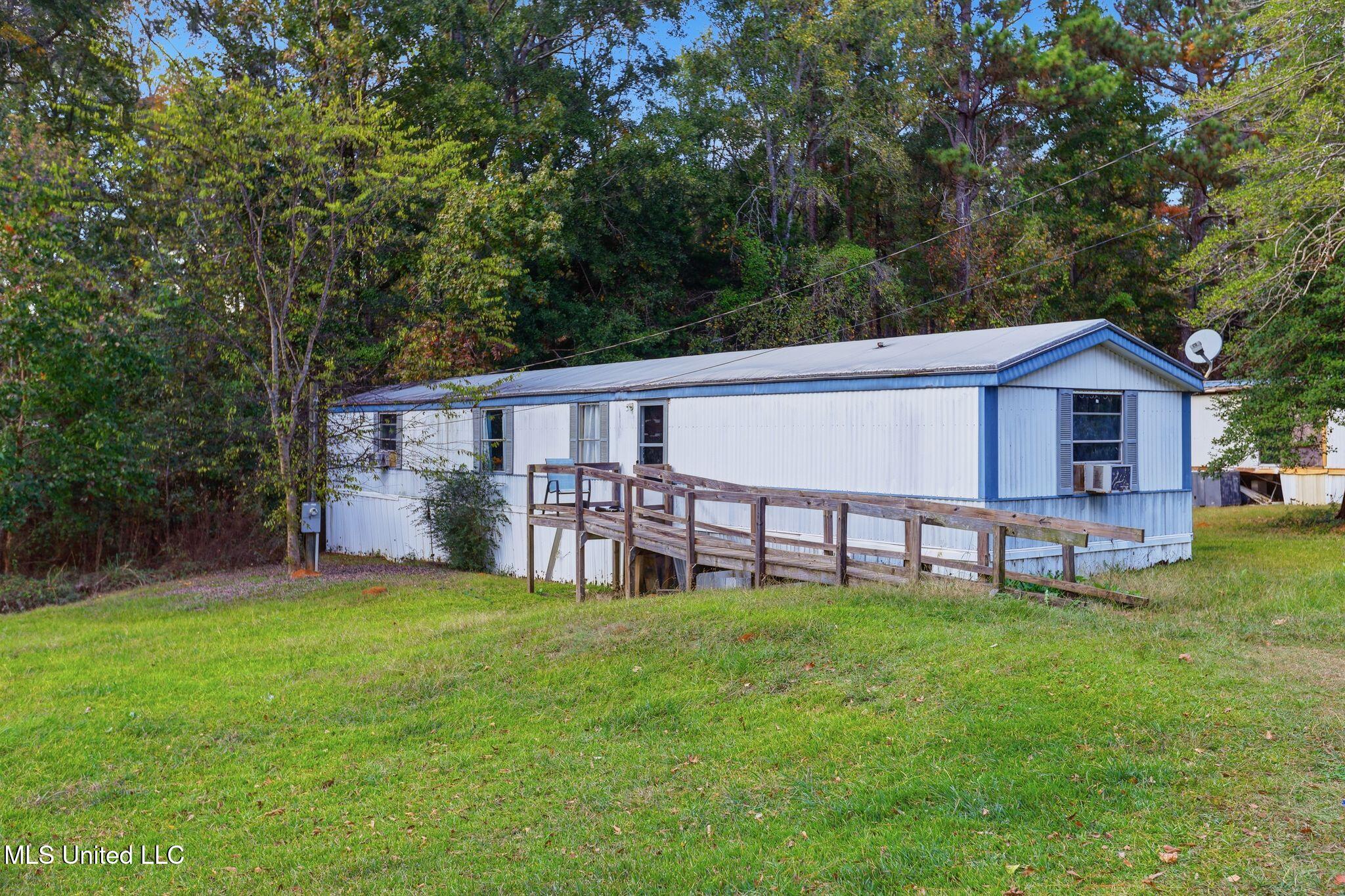 1543 Marion Russell Road Meridian, MS 39301 - Photo 15 of 37 01_1543_Marion_Russell_Rd_Meridian_MS_39