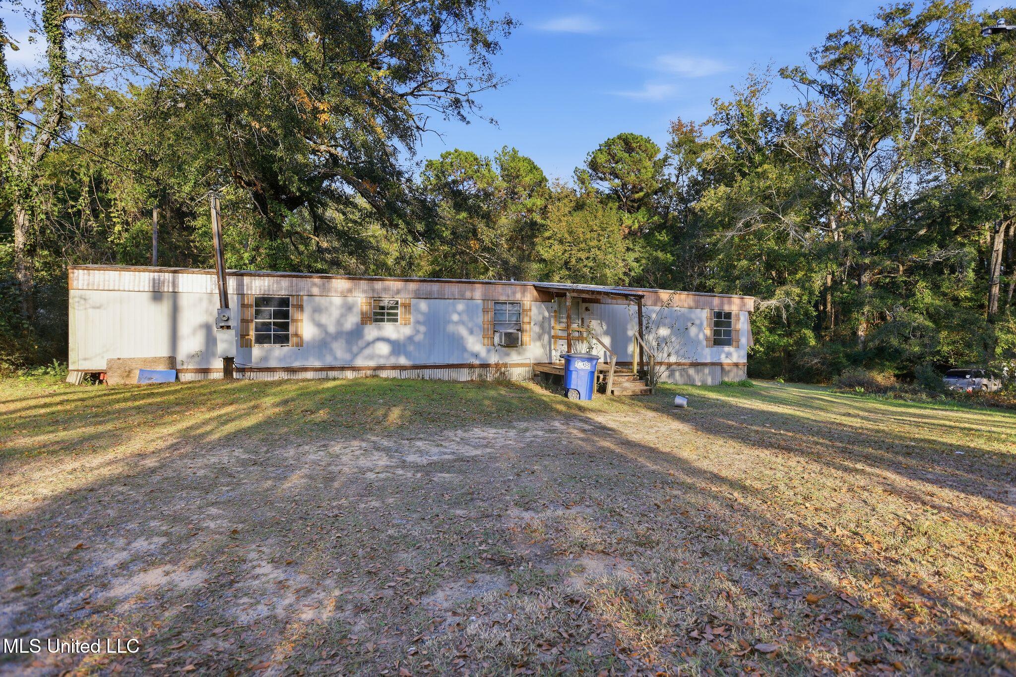 1543 Marion Russell Road Meridian, MS 39301 - Photo 21 of 37 TRAILER 2 FRONT