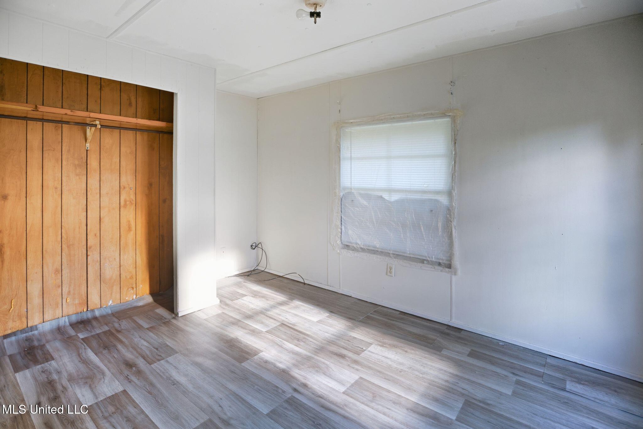 1543 Marion Russell Road Meridian, MS 39301 - Photo 26 of 37 TRAILER 2 INTERIOR 5