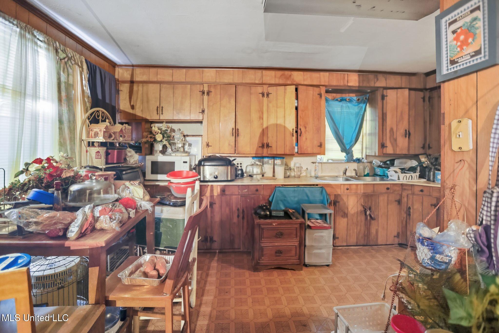 1543 MARION RUSSELL MAIN HOUSE KITCHEN