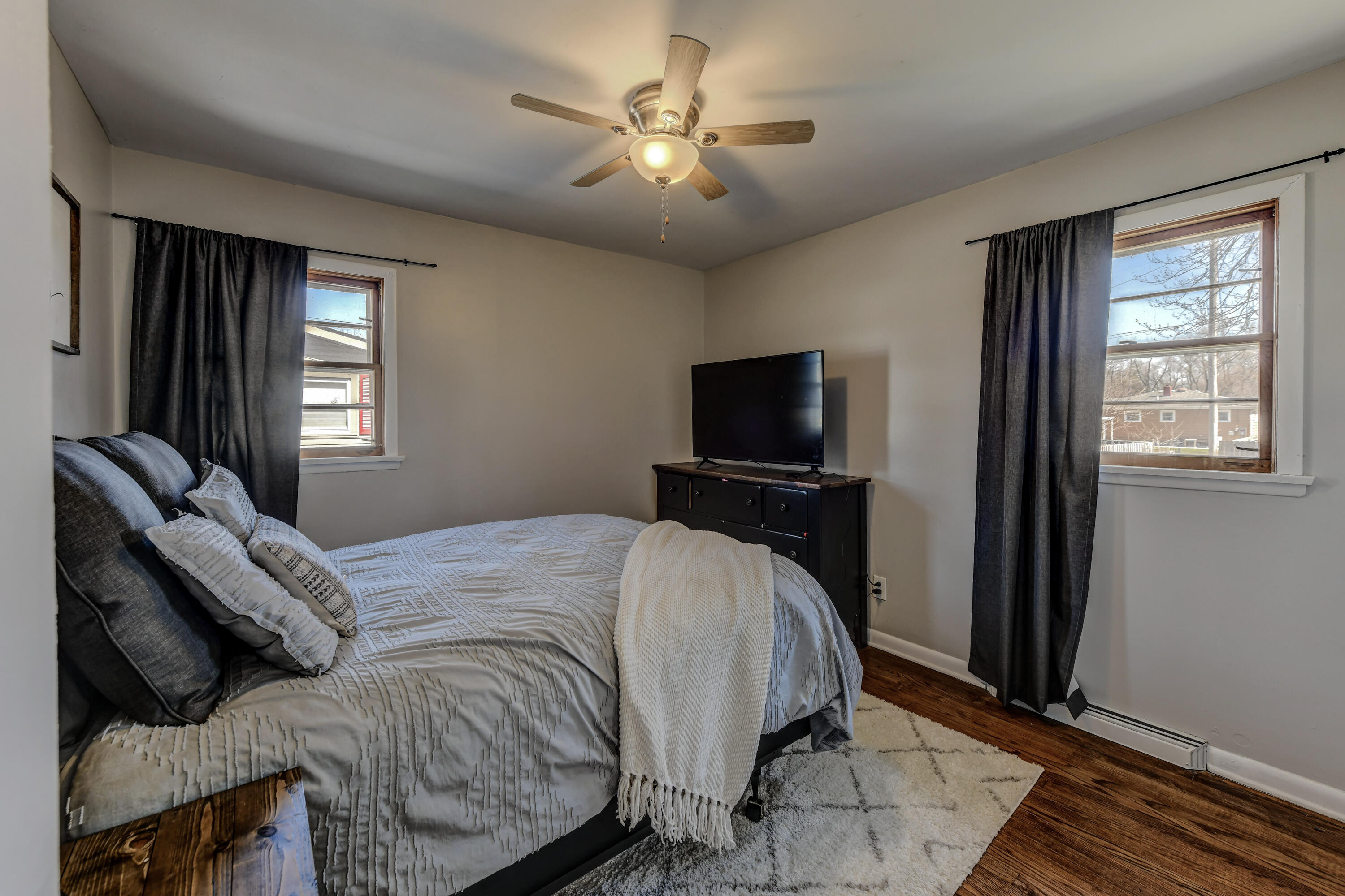 129 Pine Street Lowell, IN 46356 - Photo 14 of 20 3000x2000