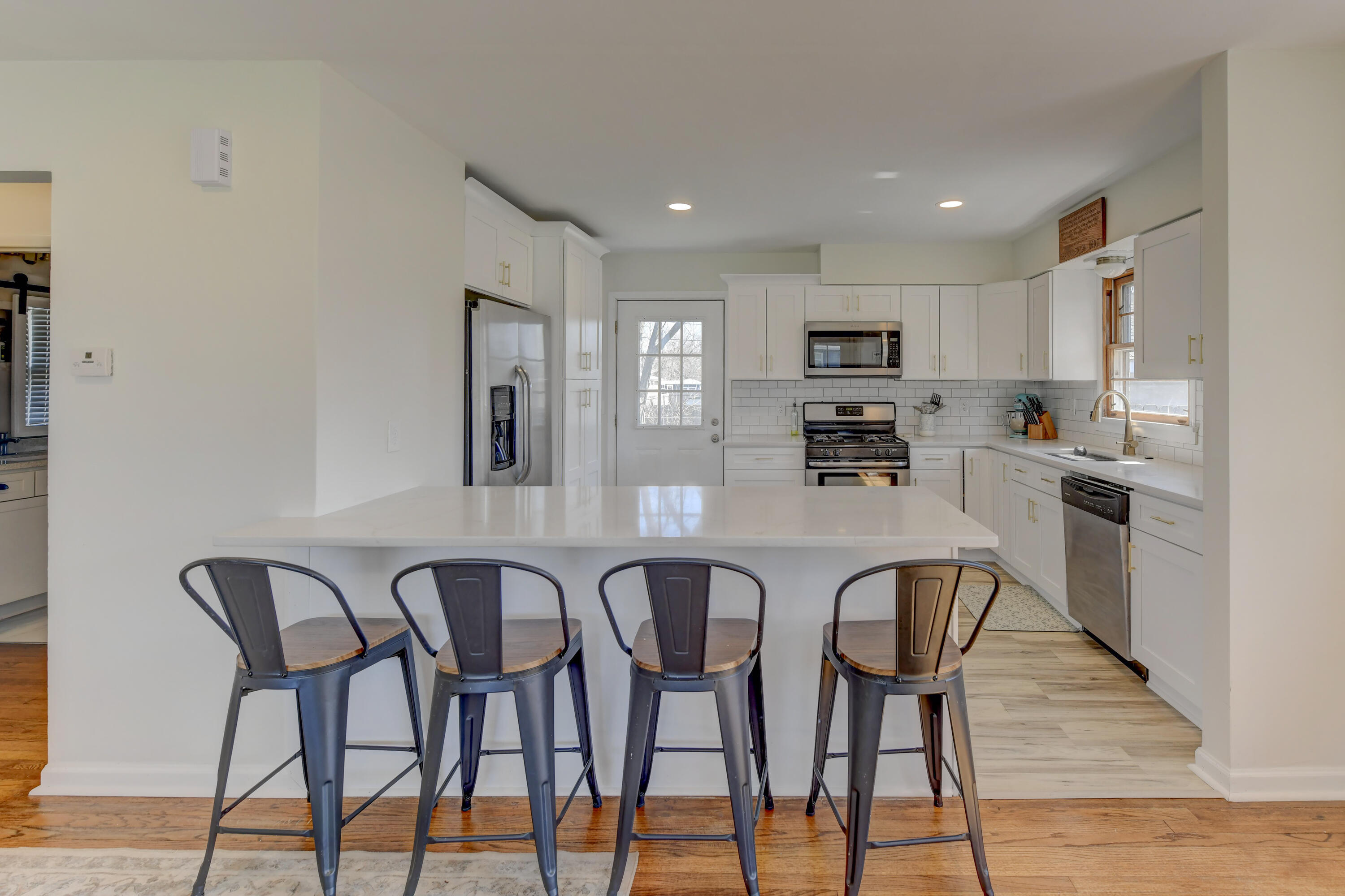129 Pine Street Lowell, IN 46356 - Photo 10 of 20 3000x2000