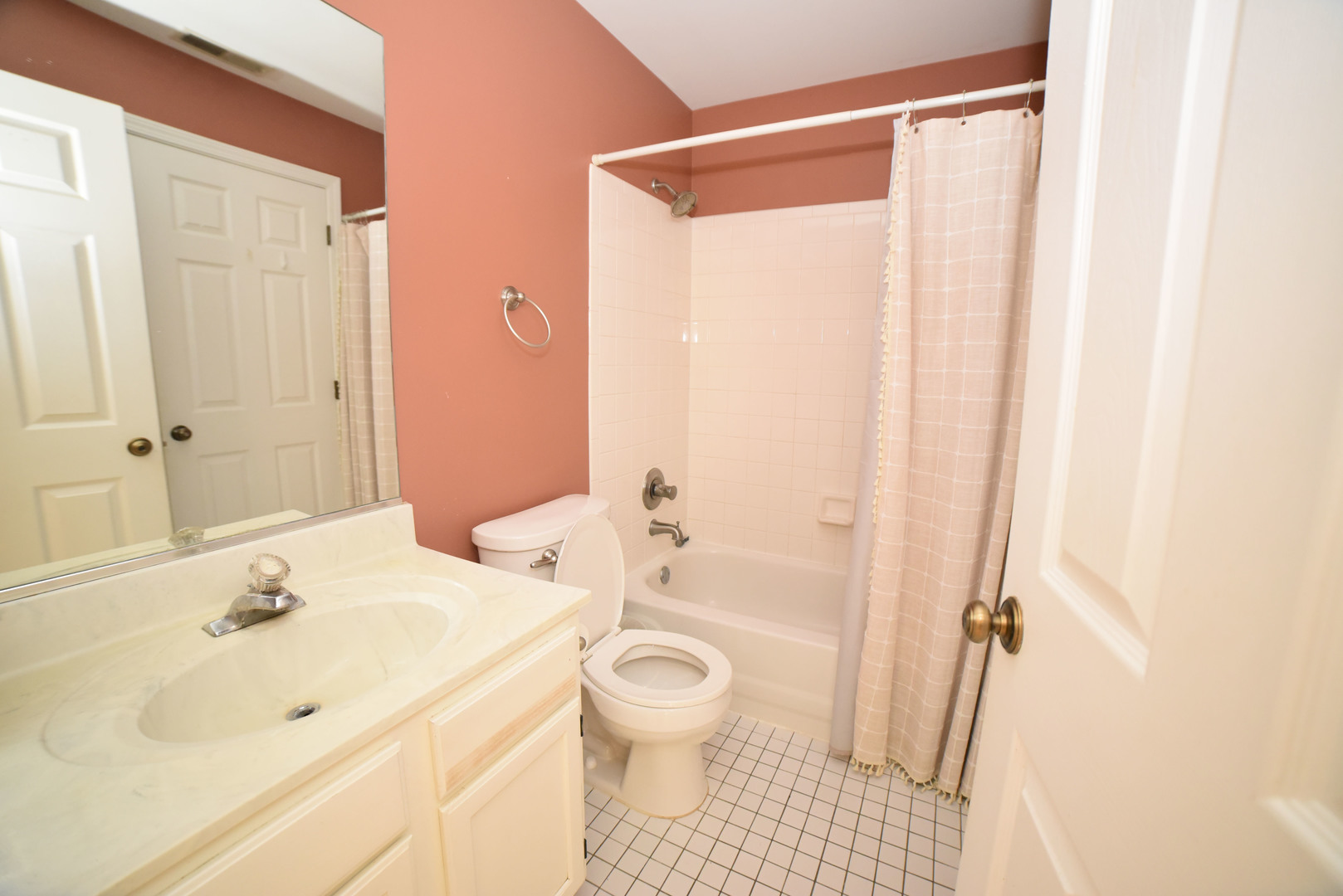 2545 Live Oak Lane Buffalo Grove, IL 60089 - Photo 14 of 21 a bathroom with a sink toilet and shower