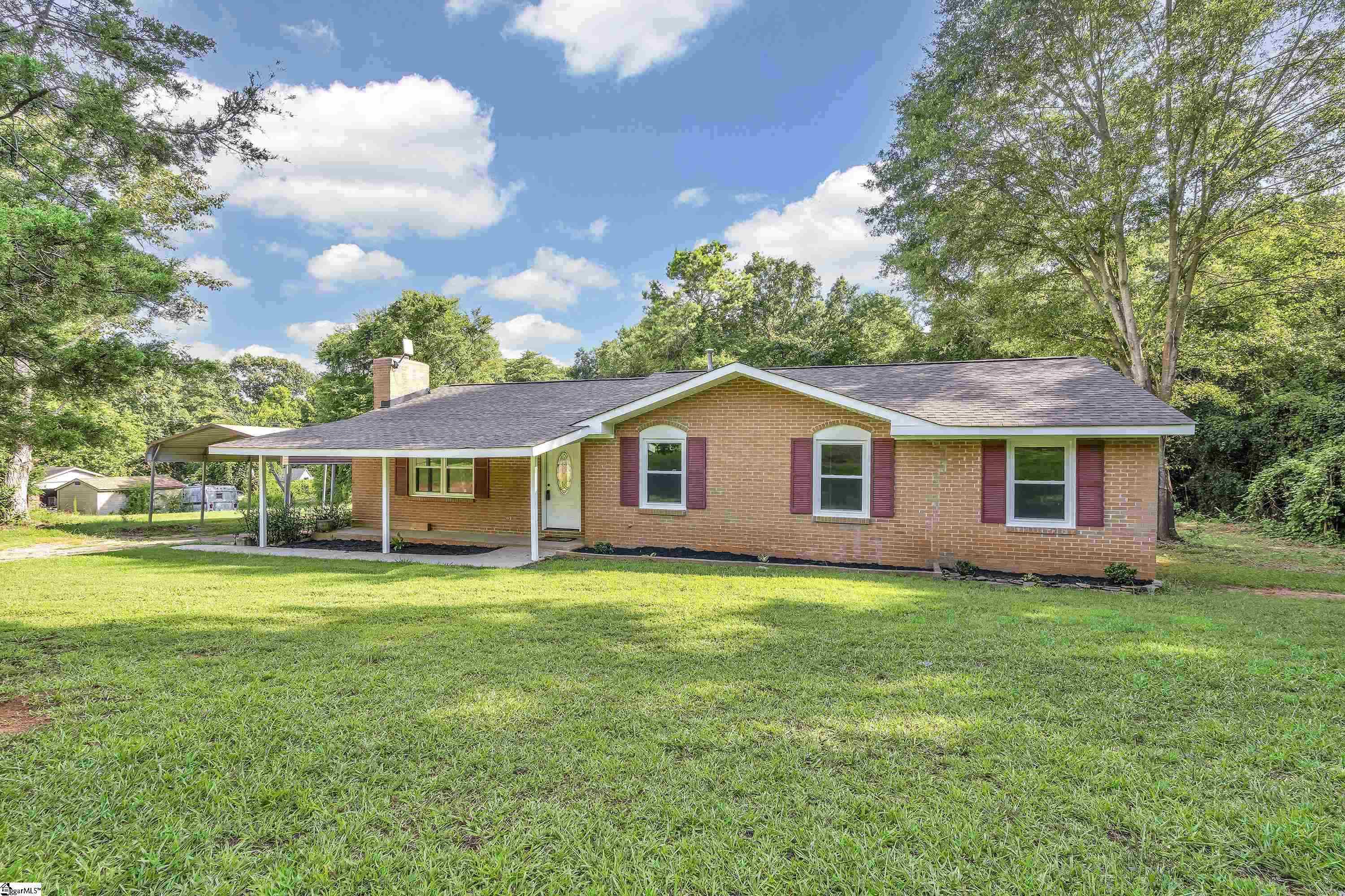 2428 Mt Lebanon Road Buffalo, SC 29321 - Photo 1 of 31