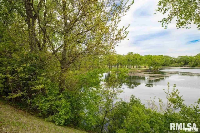 $59,900 | 9 Route Mackinaw Il 61755, Mackinaw, IL 61755