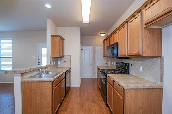 $1,895 | 1426 Piedmont Drive, Mansfield, TX 76063