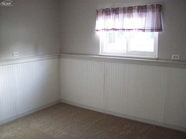 7461 East Potter Road Davison, MI 48423 - Photo 6 of 12 20457323-5.JPG